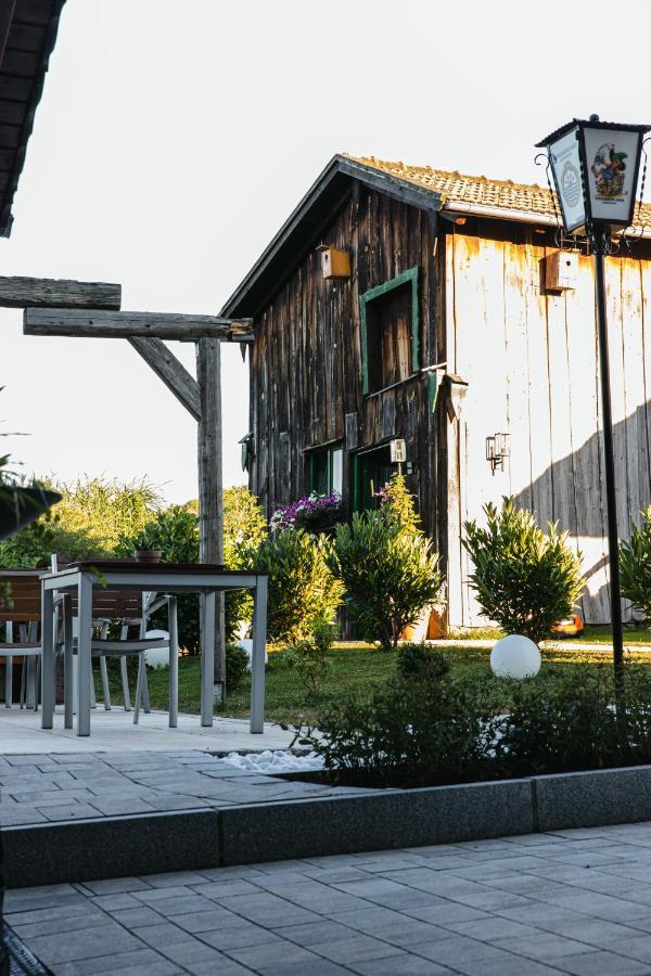 Genusshotel Hohenbogen Neukirchen beim Heiligen Blut Exterior foto