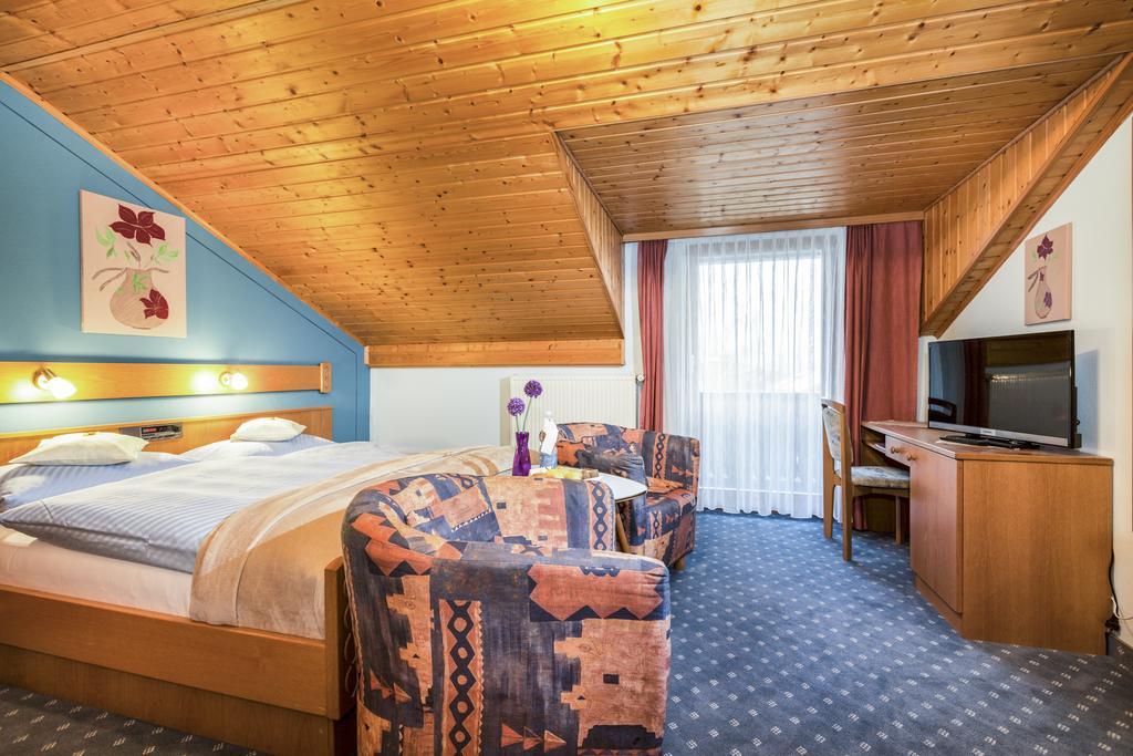 Genusshotel Hohenbogen Neukirchen beim Heiligen Blut Exterior foto